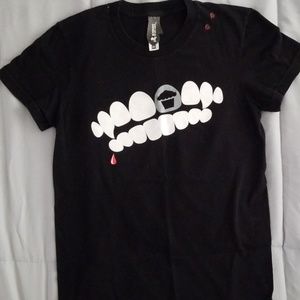 Johnny cupcakes T-shirt